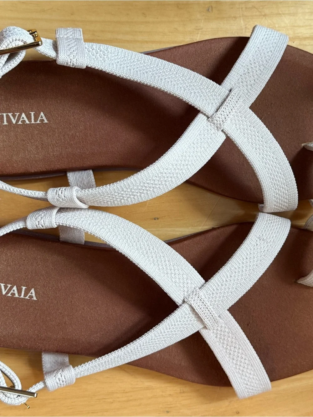 Vivaia Square-Toe Slingback Toe Ring Sandals (Derorice)